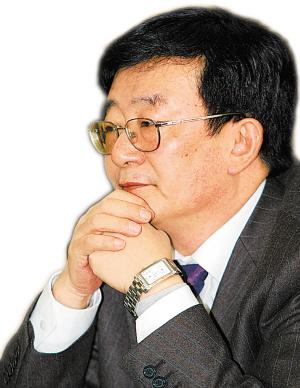 家电连锁老大遭遇“地头蛇”?