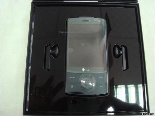 钻石大变身HTC智能战将P3702真机现身(2)