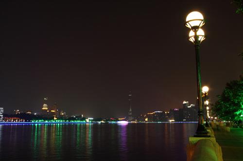 大变焦的魅力佳能EF-S18-200IS评测(16)