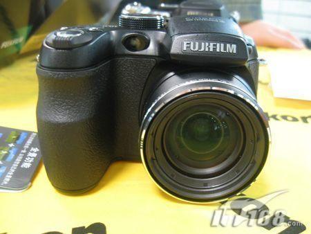 12������ǧ�����ظ�ʿS1000��4G��1800