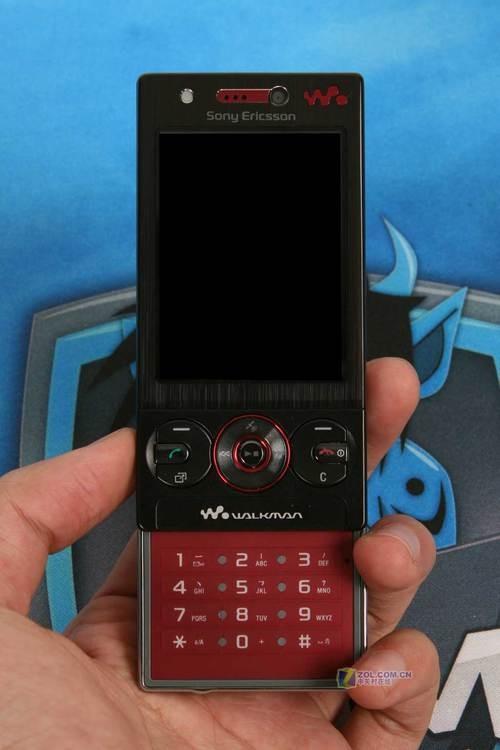 纯净音乐体验 索尼爱立信W715c手机评测 320万像素索爱导航音乐滑盖W715评测