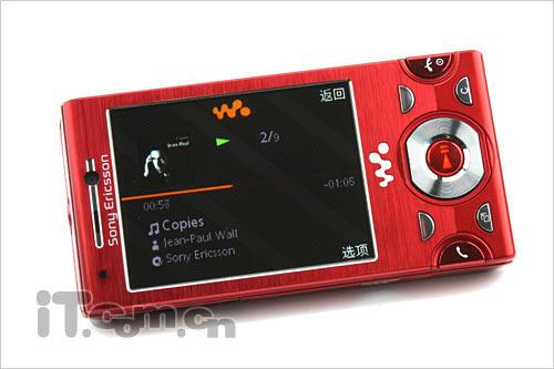新一代音乐皇帝 索爱全能滑盖W995评测(3)_手机