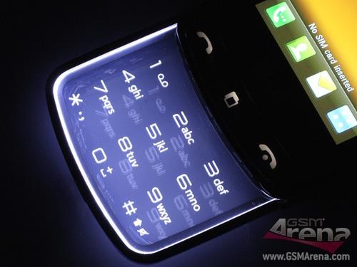 800万像素LG透明滑盖键盘GD900评测(5)
