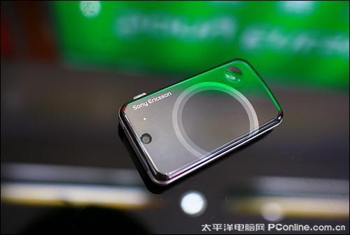 唯美镜面翻盖索尼爱立信T707行货登场