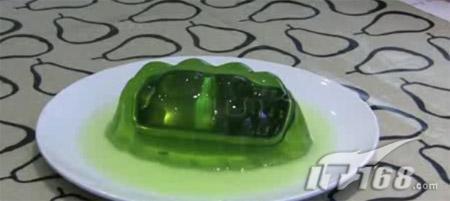 用枪射击诺基亚三防手机3720c测试