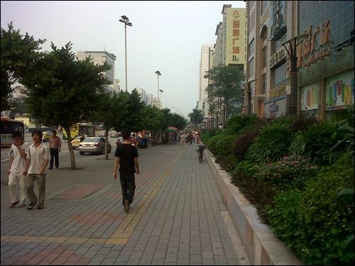带WiFi无线功能黑莓全键盘8520评测(4)