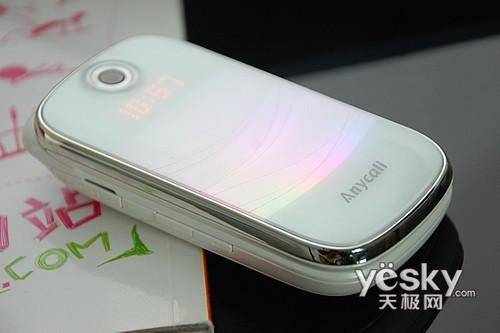 纯白色"糖果" 鹅卵石机身 三星f619评测