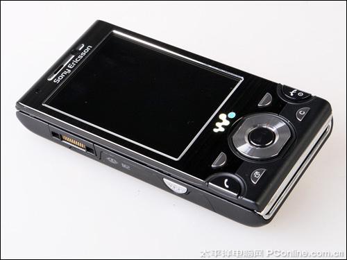 Walkman旗舰 索爱w995仅售2550元