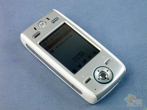 古董娱乐机再现江湖 摩托罗拉E680i超低促_手