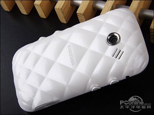 白色水立方造型三星华丽触屏S7070C评测