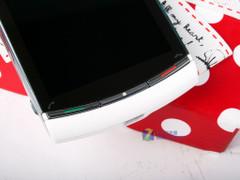 S60时尚触控 索尼爱立信U8i大降700元 
