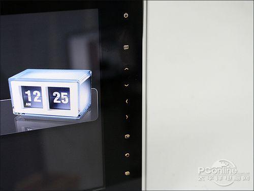 USB显示器?三星重力感应LED数码相框评测