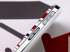 轻薄3G全屏触控 三星F839今日再报低价 