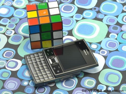 超可爱滑盖全键盘手机