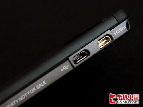 1.2GHz极速智能旗舰 摩托罗拉ME811评测 