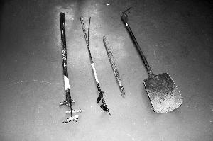 盗墓专用工具——探杆,套筒,洛阳铲.