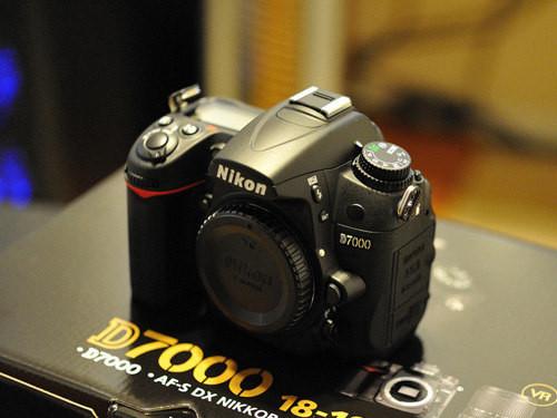 全新打造的中端新势力 尼康D7000促销 