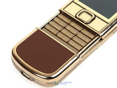 ��iPhone 4���� ŵ����8800a����1300Ԫ 