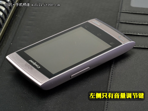 GSM/EVDO双模单待酷派智能机D5800图赏