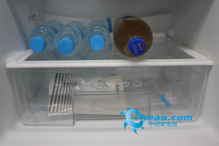 功能实用不花俏绝对给力三开门冰箱精选