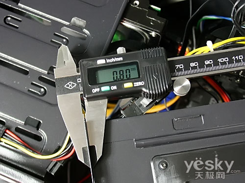 ����ɢ�ȵĸ�������չ�侢����������