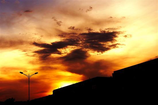 记录身边的美!实拍北京三环日落美景_数码_科技时代_新浪网