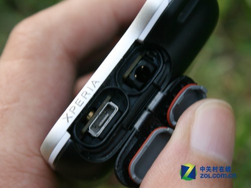 三防安卓机索爱ST17i/摩托ME525+对比(3)
