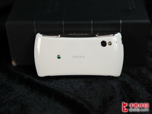 索尼爱立信Xperia Play到货 PSP手机 