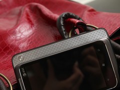 �໬������ HTC 7 Surround����1450Ԫ 