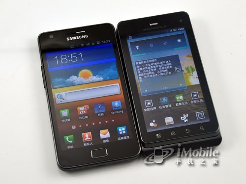 谁的操作更便捷摩托ME863对比三星i9100