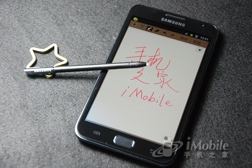 针锋相对摩托XT910对比三星GALAXYNote(3)