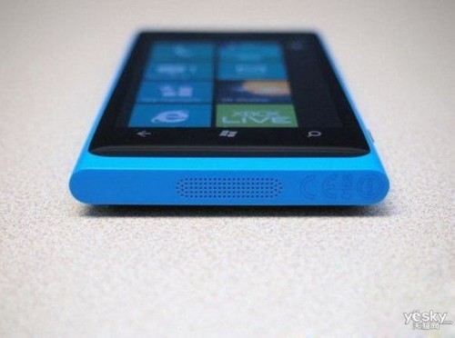 诺基亚Lumia 800