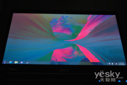 Photo: Ultimate Business Review Acer TravelMate 8481TG