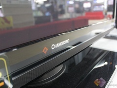 外观超薄时尚 长虹3DTV42738X售5490元