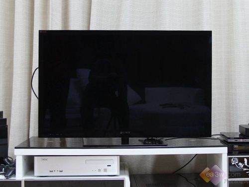 �ޱ߿���� ����3D����40NX710��ͼ��