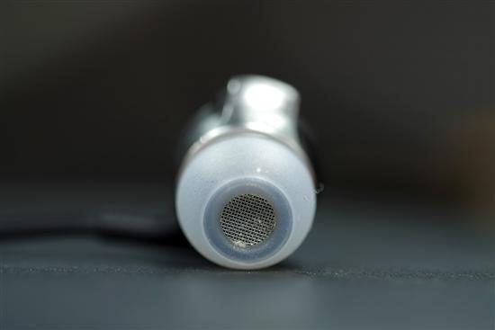 富士X-Pro1实拍万元级耳塞AKG K3003_数码