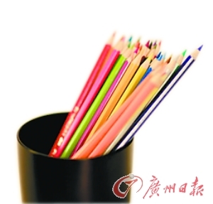 二万网友爱心接力外公微博上圆梦