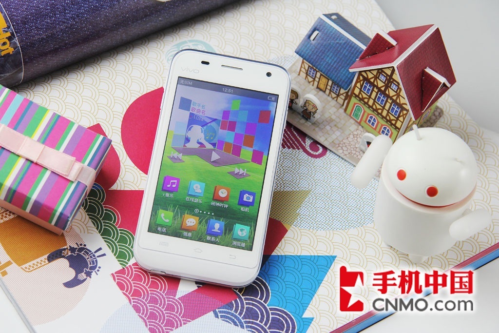 白色时尚Android+步步高vivo+S7美图集_手机
