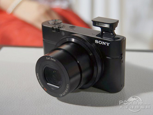 1英寸数码相机 索尼RX100仅售4399元_数码