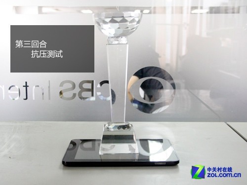 钢化玻璃是否属实 蹂躏平板屏幕测试(2)_数码