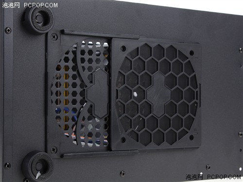 撞色系惊艳游戏机箱+超频三高达评测