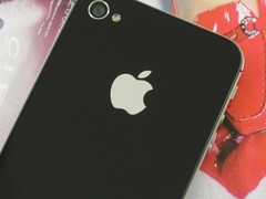 iPhone 4S 黑色 logo图