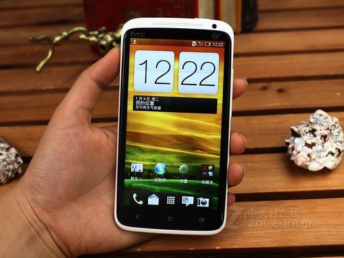 HTC One XT 白色 外观图 