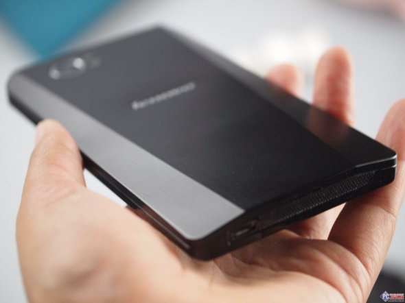 手机我最酷 联想乐PhoneK800酷炫外观 PCho