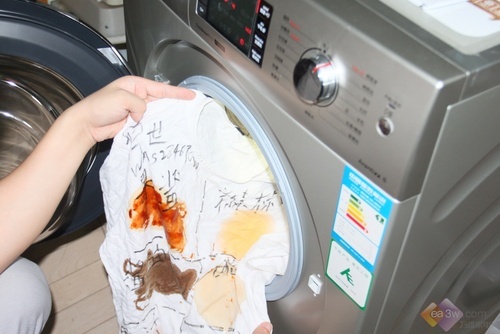 向各种污渍挑战 博世户外全能洗衣机评测