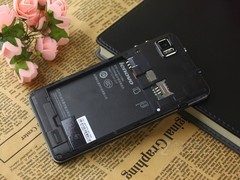 联想 K860 黑色 电池仓图 