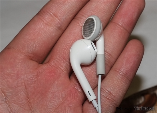 苹果新iPhone耳机露真容:貌似很牛X