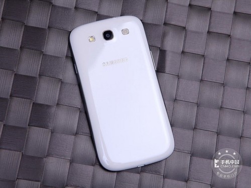 三星i9300 galaxy S III 4390 白色欧版直降200 腾达 