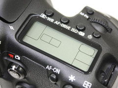 快连拍、高像素 佳能中端旗舰7D套机报价 