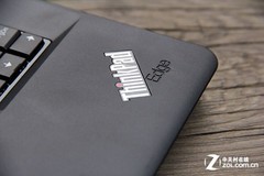 商务也时尚 蓝色妖姬版ThinkPad评测